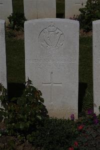 Terlincthun British Cemetery Wimille - Johnston, Robert John