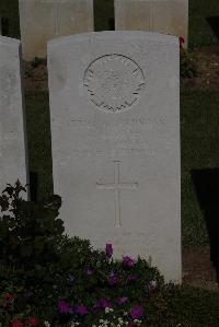 Terlincthun British Cemetery Wimille - Jones, Richard John