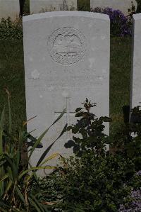 Terlincthun British Cemetery Wimille - Jones, Thomas John