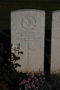 Terlincthun British Cemetery Wimille - Jones, T