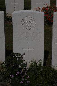 Terlincthun British Cemetery Wimille - Keates, Donald Robert