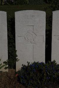 Terlincthun British Cemetery Wimille - Kemp, W W