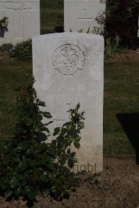 Terlincthun British Cemetery Wimille - King, James Chalmers