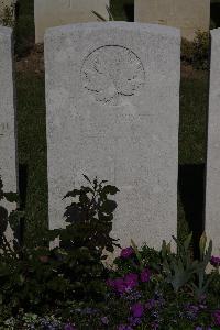 Terlincthun British Cemetery Wimille - Kinsler, Frank
