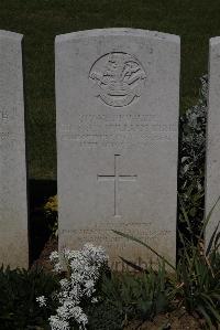 Terlincthun British Cemetery Wimille - Kirk, Charles William