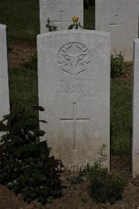 Terlincthun British Cemetery Wimille - Laird, J