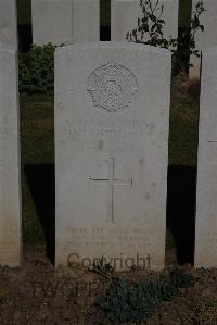 Terlincthun British Cemetery Wimille - Lake, James William