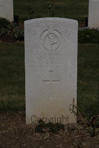 Terlincthun British Cemetery Wimille - Larman, Douglas Clarke