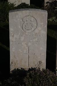 Terlincthun British Cemetery Wimille - Latham, Robert