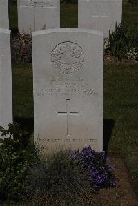 Terlincthun British Cemetery Wimille - Lawson, John