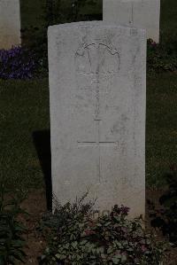 Terlincthun British Cemetery Wimille - Lawson, T