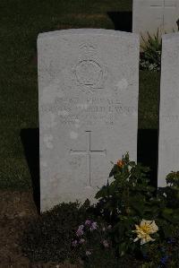 Terlincthun British Cemetery Wimille - Lawson, Thomas Harold