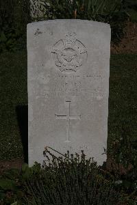 Terlincthun British Cemetery Wimille - Leary, Joseph