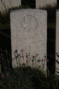 Terlincthun British Cemetery Wimille - Linton, H