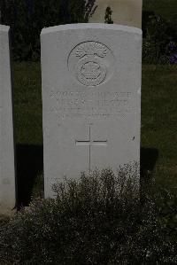 Terlincthun British Cemetery Wimille - Lloyd, Albert