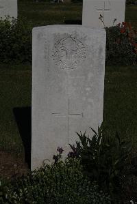 Terlincthun British Cemetery Wimille - MacK, T S