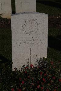 Terlincthun British Cemetery Wimille - MacLean, John Murchison