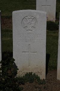 Terlincthun British Cemetery Wimille - Markham, S  H