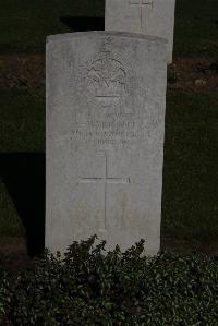 Terlincthun British Cemetery Wimille - Marriott, E