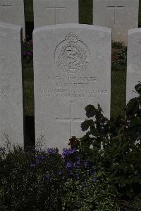 Terlincthun British Cemetery Wimille - Martin, George