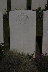 Terlincthun British Cemetery Wimille - Martin, J W