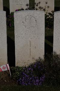 Terlincthun British Cemetery Wimille - Mason, Leonard Frederick