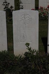 Terlincthun British Cemetery Wimille - Mason, R
