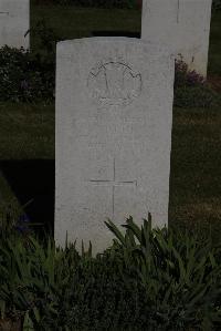 Terlincthun British Cemetery Wimille - Matthew, W