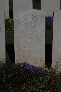 Terlincthun British Cemetery Wimille - Maxey, H A