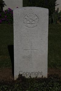 Terlincthun British Cemetery Wimille - Maydew, W