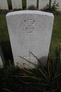 Terlincthun British Cemetery Wimille - McBain, William Ligertwood