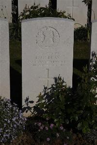 Terlincthun British Cemetery Wimille - McBean, Lachlan