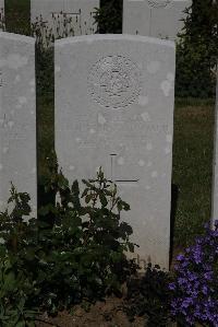 Terlincthun British Cemetery Wimille - McDonald, Hugh Todd