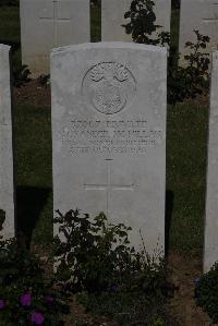 Terlincthun British Cemetery Wimille - McMillan, Alexander