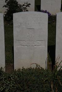 Terlincthun British Cemetery Wimille - Mead, F