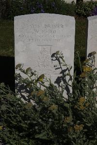 Terlincthun British Cemetery Wimille - Mead, W