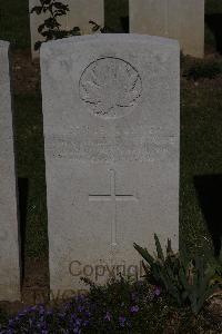 Terlincthun British Cemetery Wimille - Metcalfe, John William