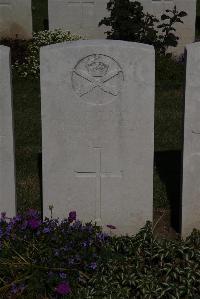 Terlincthun British Cemetery Wimille - Middlemass, Leonard George