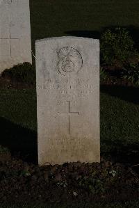 Terlincthun British Cemetery Wimille - Mills, William Arthur