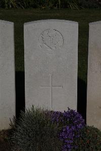 Terlincthun British Cemetery Wimille - Morris, G