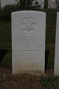 Terlincthun British Cemetery Wimille - Munn, John Henry