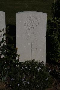 Terlincthun British Cemetery Wimille - Munro, Donald
