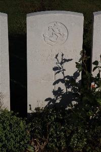 Terlincthun British Cemetery Wimille - Murray, W
