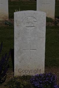 Terlincthun British Cemetery Wimille - Myatt, W
