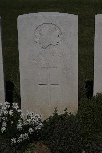 Terlincthun British Cemetery Wimille - Nagle, E A