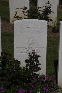 Terlincthun British Cemetery Wimille - Oxborrow, Albert Nixon