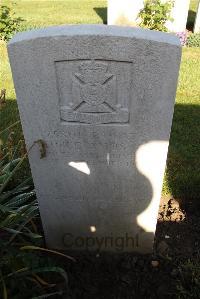 Terlincthun British Cemetery Wimille - Oxx, George Amos