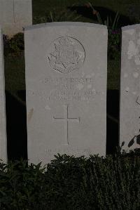 Terlincthun British Cemetery Wimille - Pack, T