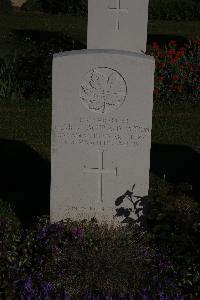 Terlincthun British Cemetery Wimille - Paddon, Hubert Archibald