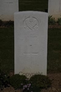 Terlincthun British Cemetery Wimille - Parker, J